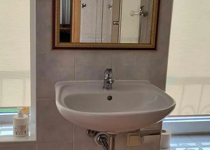 Molas Sveciu Namai Svečių namai